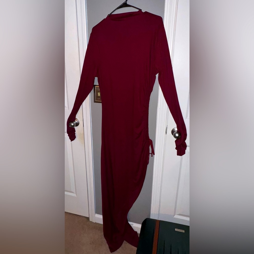 Fashion nova burgundy dress